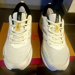 Ryka Women's White Athletic Shoes. Invoke Garden White 8M Walking Sneakers